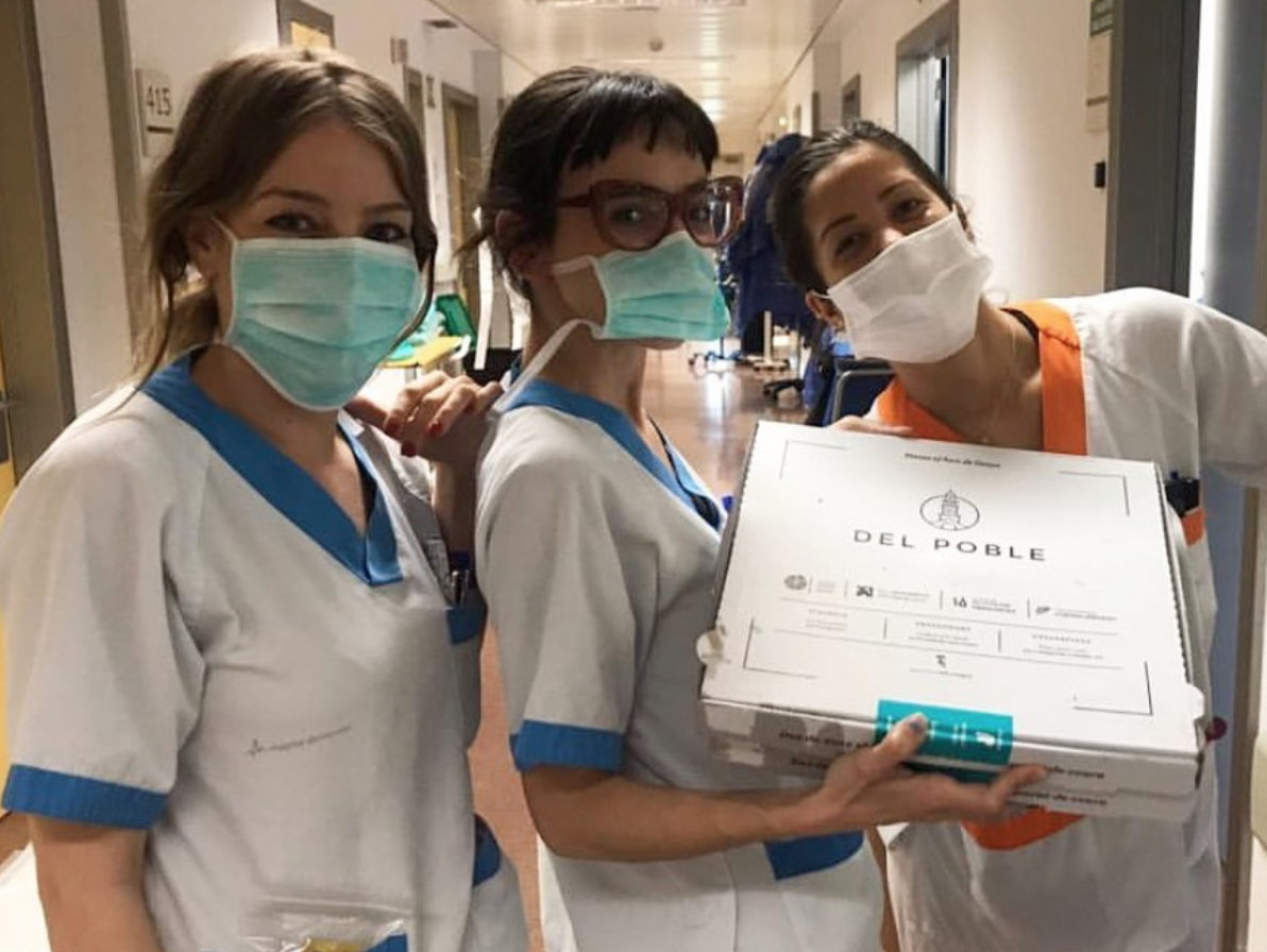 Food4Heroes Valencia, iniciativa que hace llegar alimentos al personal sanitario en la ciudad de Valencia, impulsada por Paula
